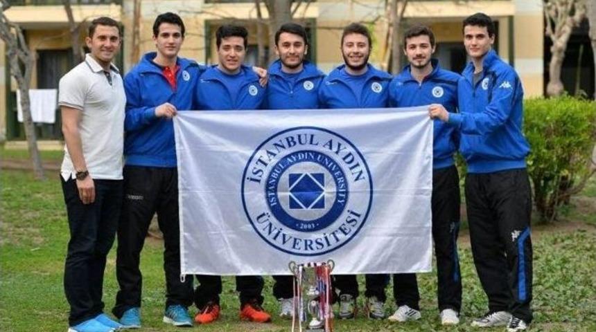 İstanbul Aydın &Uuml;niversitesi&rsquo;nden &Ccedil;ifte Şampiyonluk
