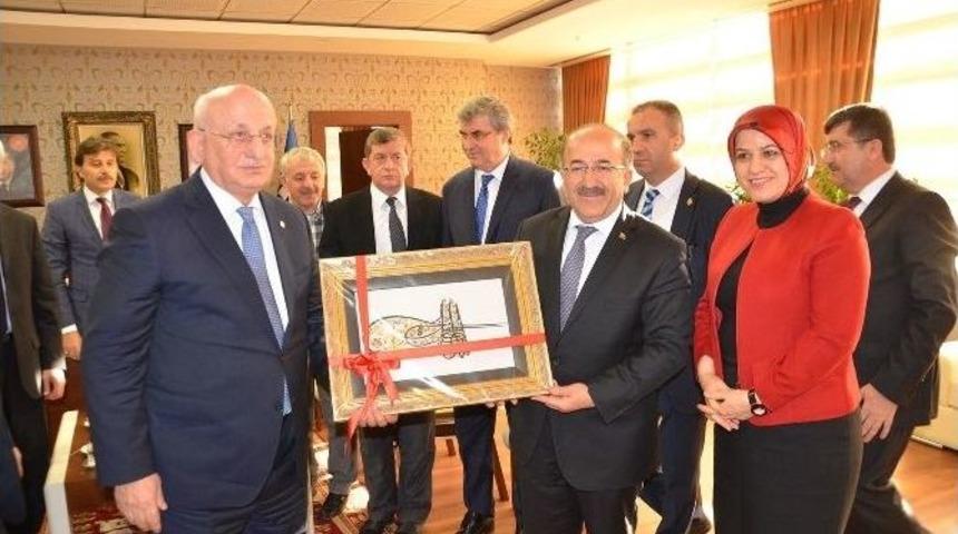 Tbmm Başkanı Kahraman&rsquo;dan Başkan G&uuml;mr&uuml;k&ccedil;&uuml;oğlu&rsquo;na Ziyaret