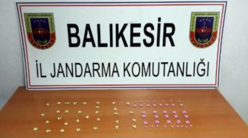 Uyuşturucu Satıcıları Tutuklandı