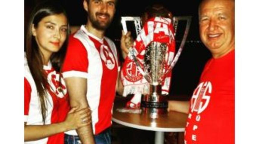 D&uuml;nyaca &Uuml;nl&uuml; Yıldızlar Bu D&uuml;ğ&uuml;nde Buluşacak