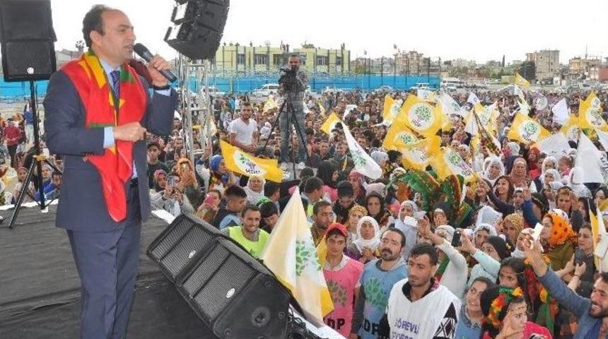 Tarsus&rsquo;ta Nevruz S&ouml;n&uuml;k Ge&ccedil;ti