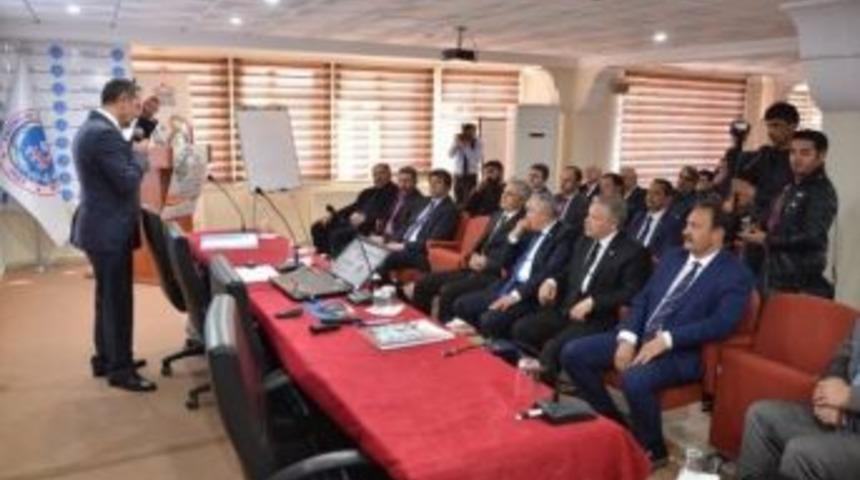 Kudaka Aile Şirketlerinde Kurumsallaşma Semineri D&uuml;zenledi