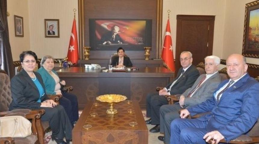 Huzurevi Sakinlerinden Vali Civelek&rsquo;e Ziyaret