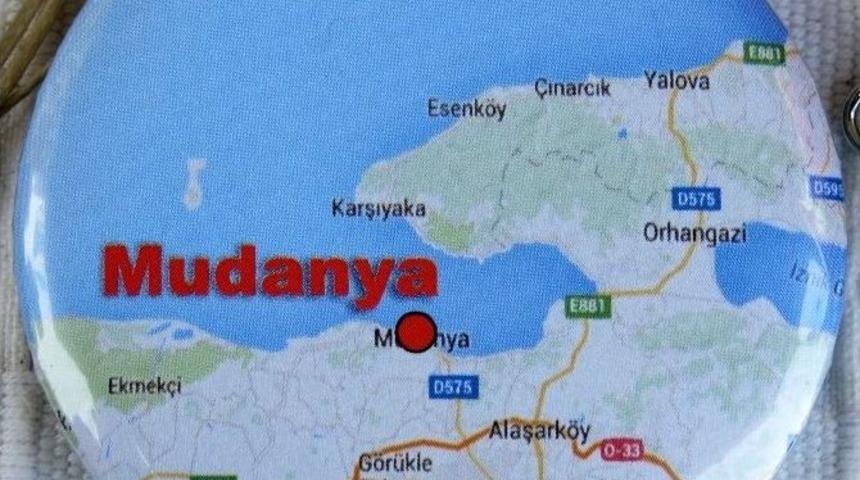 Emekli &Ouml;ğretmen Mudanya Sevdasını Magnetlere İşliyor