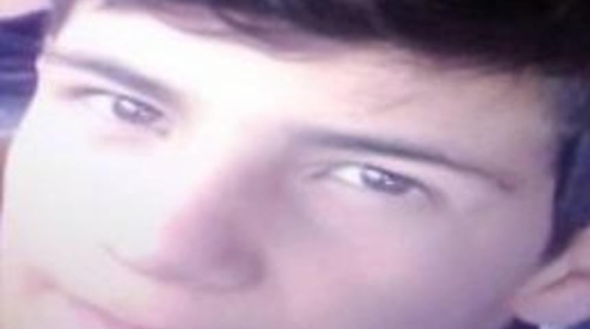 Ortadan Kaybolan 13 Yaşındaki &Ccedil;ocuk Her Yerde Aranıyor