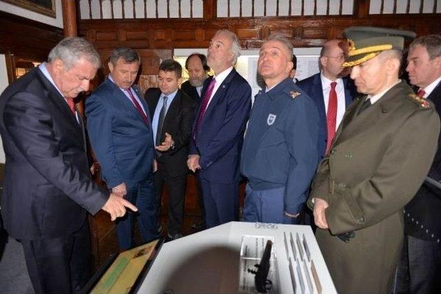 Macaristan&rsquo;ın &Ouml;zg&uuml;rl&uuml;k Savaşı&rsquo;nın 168. Yıl D&ouml;n&uuml;m&uuml; K&uuml;tahya&rsquo;da Da Kutladı 3