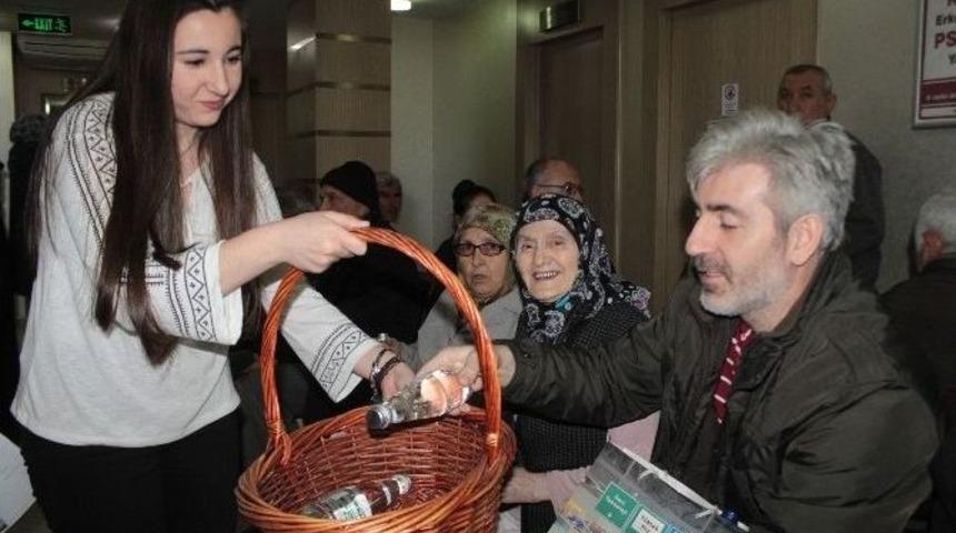 D&uuml;nya Su G&uuml;n&uuml;&rsquo;nde Herkese &rsquo;su&rsquo; Hediye Ettiler