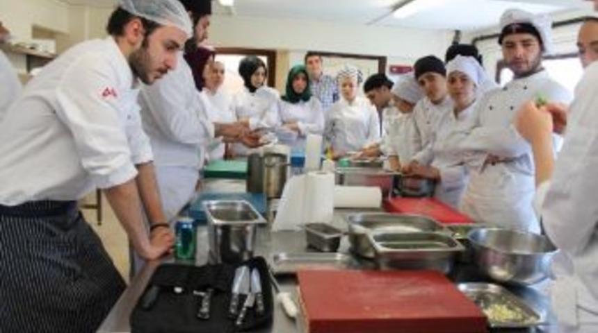 Gen&ccedil; Aş&ccedil;ılar Sekt&ouml;re Kazandırılıyor