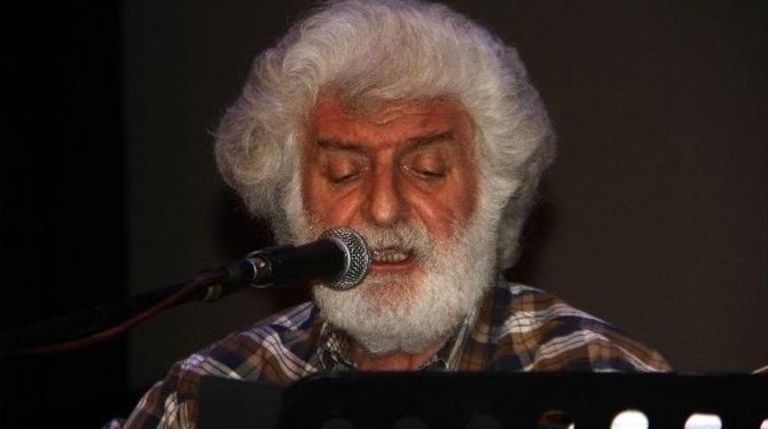 &Uuml;nl&uuml; Halk Ozanı Aşık Veysel Kartal&rsquo;da Anıldı