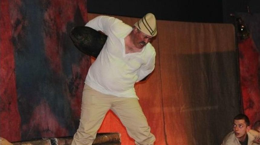 Didimliler &ldquo;d&ouml;nmeyi D&uuml;ş&uuml;nmediler&rdquo; Oyununu İzledi