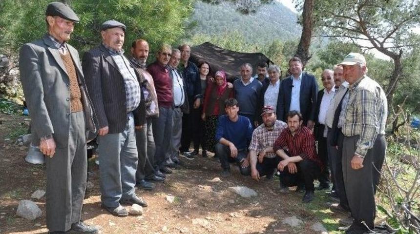 Başkan Turgut Y&ouml;r&uuml;klerle Bir Araya Geldi