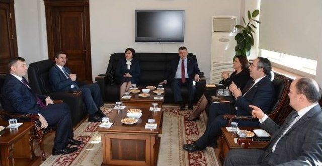 Yargıtay Ve Danıştay Başkanı Cumhuriyet Başsavcısı &Ccedil;i&ccedil;ekli&rsquo;yi Makamında Ziyaret Etti 1