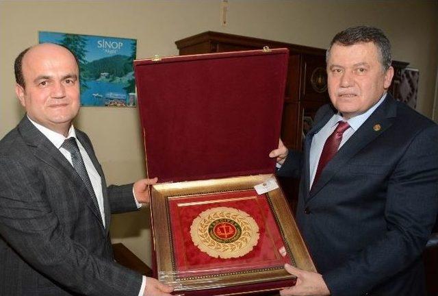 Yargıtay Ve Danıştay Başkanı Cumhuriyet Başsavcısı &Ccedil;i&ccedil;ekli&rsquo;yi Makamında Ziyaret Etti 2