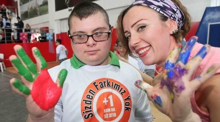 Bayraklı&rsquo;da Down Sendromlulara &Ouml;zel Etkinlik