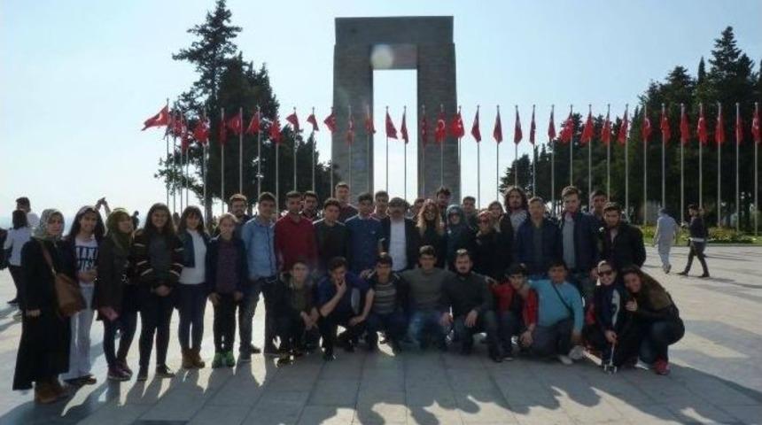 Sungurlulu Gen&ccedil;ler &Ccedil;anakkale&rsquo;yi Gezdi