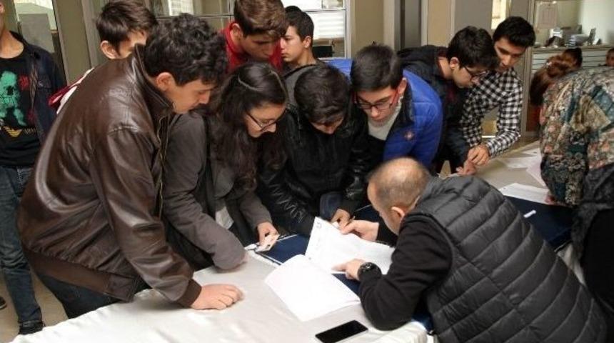 Sanko Okulları, Matematik Sınavına Ev Sahipliği Yaptı