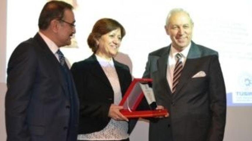 &rsquo;en Verimli Eğitimci&rsquo; &Ouml;d&uuml;l&uuml; Sahibini Buldu