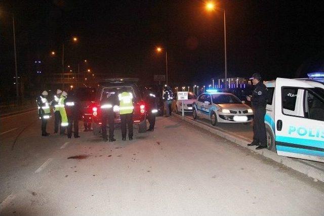 Polis Ve Jandarma Yol Kontrollerine Devam Ediyor