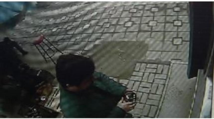 Atm Dolandırıcısı Bir Bu&ccedil;uk Saatte 22 Kişinin Hesabını Boşalttı