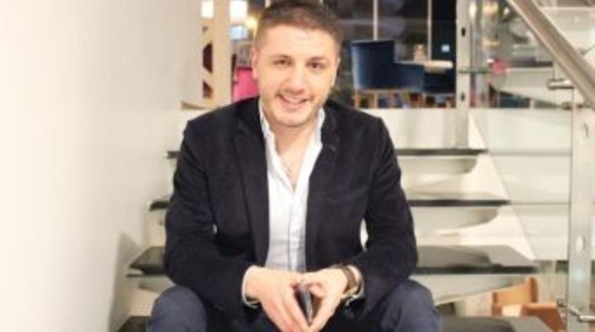 Diyarbakırlı Sosyal Medya Uzmanı Sesini D&uuml;nyaya Duyurdu