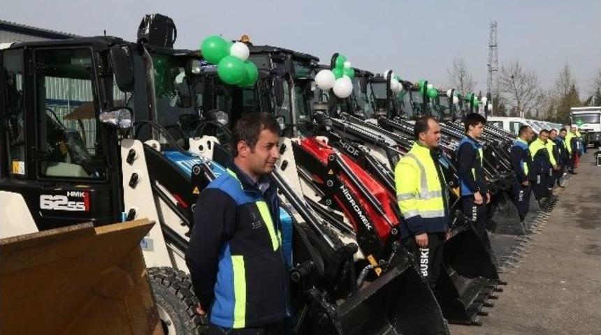 Hizmet Ağıyla Birlikte Makine Parkı Da B&uuml;y&uuml;yor