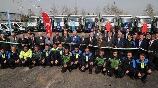 Hizmet Ağıyla Birlikte Makine Parkı Da Büyüyor