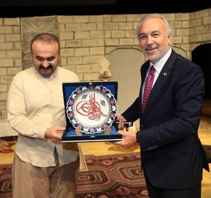 Hüdayi’nin Ziyafet Sofrası Kütahya’da Sahnelendi G1