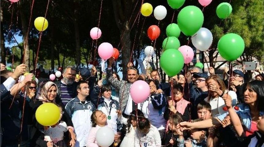 Muratpaşa&rsquo;dan Barış İ&ccedil;in Balon