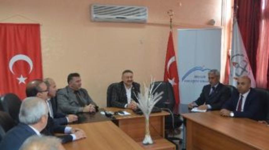 Ak Parti&rsquo;li &Ouml;zkan&rsquo;dan Milli Eğitim M&uuml;d&uuml;r&uuml; Koca&rsquo;ya Ziyaret