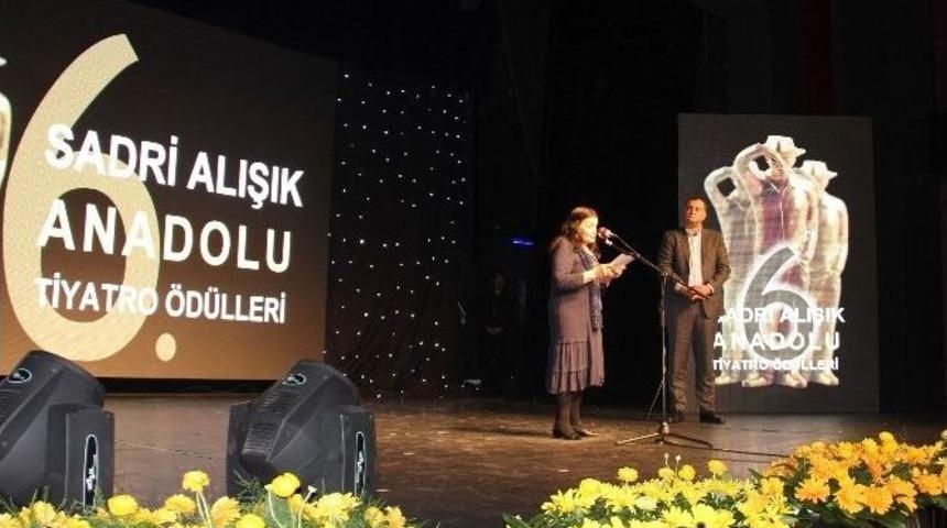 &ldquo;6. Sadri Alışık Anadolu Tiyatro Oyuncu &Ouml;d&uuml;lleri&rdquo; Sahiplerini Buldu