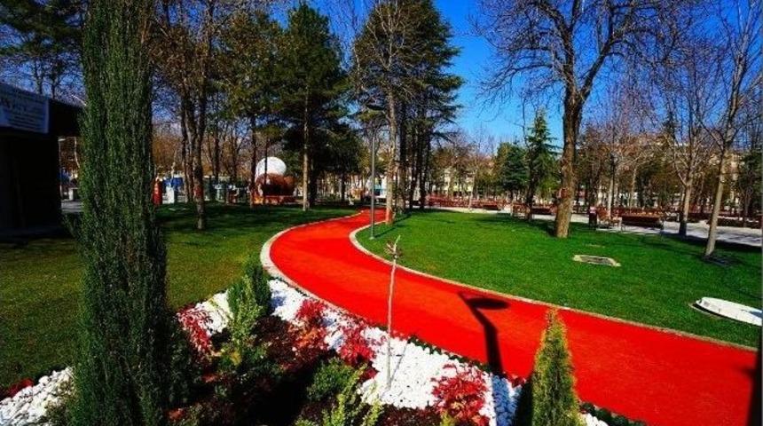 H&uuml;rriyet Parkı&rsquo;nda &Ccedil;alışmalar B&uuml;y&uuml;k Oranda Tamamlandı