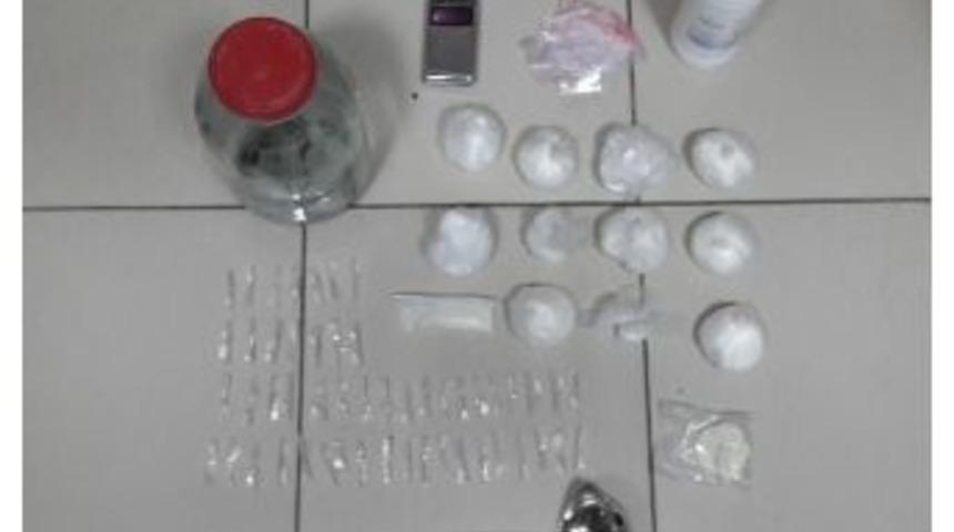 Zehir Tacirleri Uyuşturucuyu Toprağa G&ouml;mm&uuml;ş