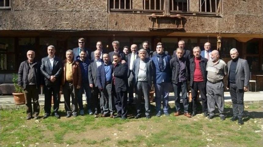 Ak&ccedil;akocalı Muhtarlar, Turizmcilerle Bir Araya Geldi