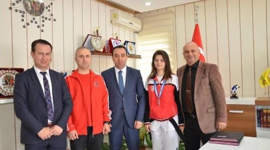 İşitme Engelli Sporcu Bilecik&rsquo;i D&uuml;nya Şampiyonasında Temsil Edecek