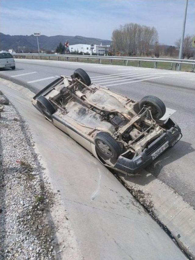 Afyonkarahisar’da Trafik Kazası: 2 Yaralı