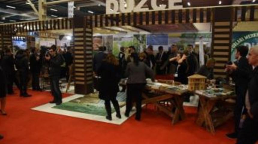 Tanıtım G&uuml;nleri Stantları Hazırlanıyor