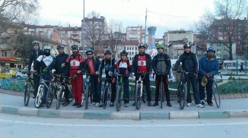 Eskişehirli Bisiklet&ccedil;iler K&uuml;tahya&rsquo;da