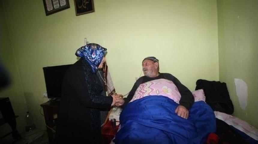 Tuba Işın Koah Hastası Baba Ve Oğlunu Ziyaret Etti
