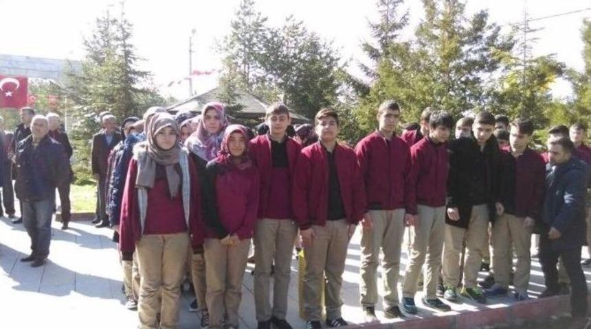 Yozgat Dar&uuml;şşifa Sağlık Meslek Lisesi &Ccedil;anakkale Şehitlerini Andı