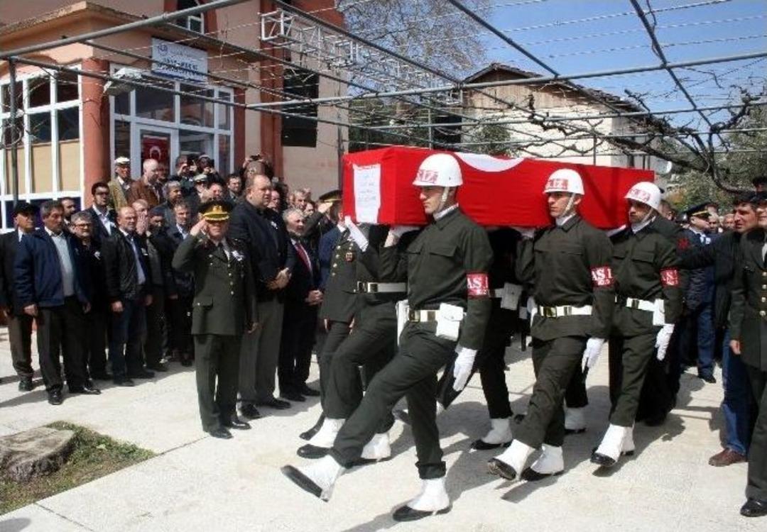 Şehit Babaya Son Dokunuş