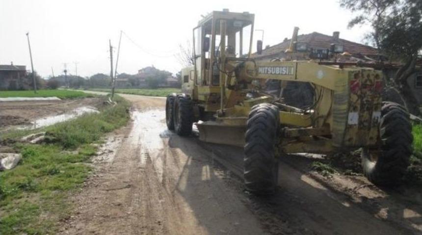 Ahmetli&rsquo;nin Mahallelerine B&uuml;y&uuml;k Hizmet