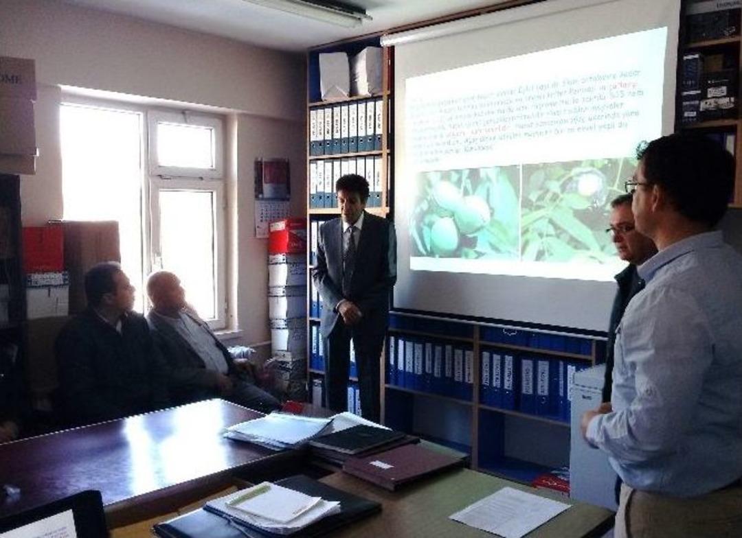 Gediz&rsquo;de &Ccedil;ift&ccedil;ilere Ceviz Yetiştiriciliği Eğitimi
