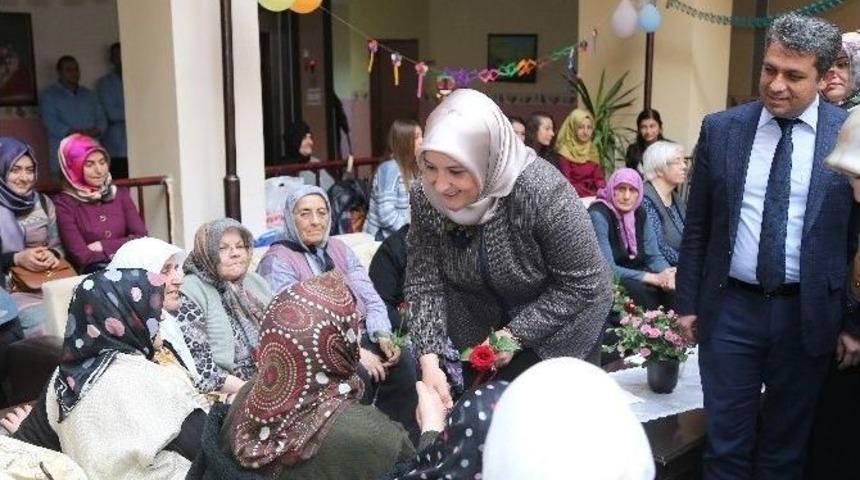 "sizler Bizim Dua Kaynağımızsınız"