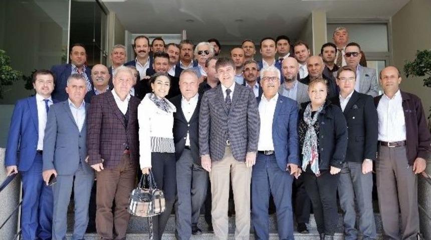 T&uuml;rel, Ant&uuml;mder &Uuml;yeleriyle Bir Araya Geldi