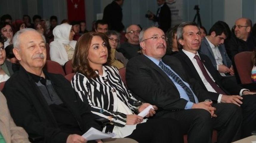 Emniyet M&uuml;d&uuml;r&uuml; Dağdeviren Şiirleriyle B&uuml;y&uuml;ledi