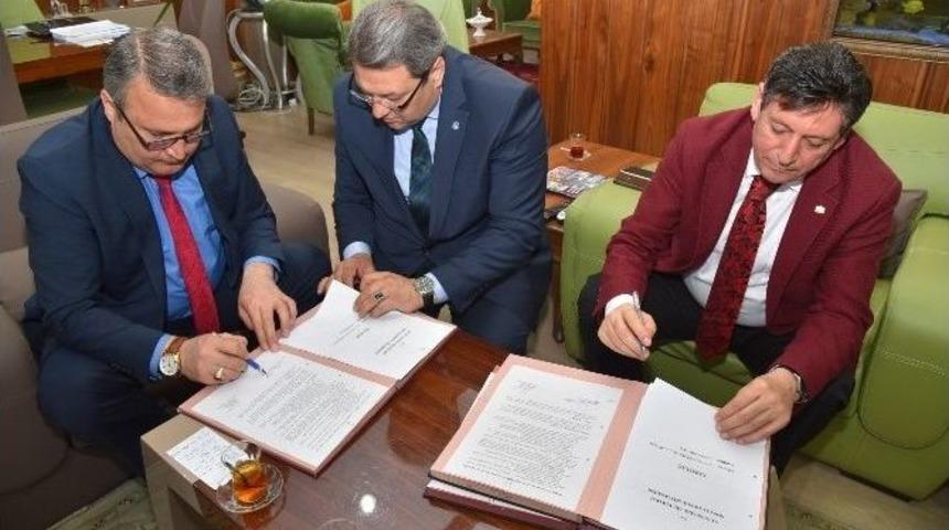 Yunusemre Belediyesinde Sosyal Denge S&ouml;zleşmesi İmzalandı