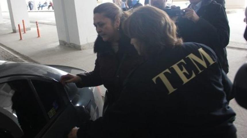 Sosyal Medyada &rsquo;canlı Bomba&rsquo; Paylaşımı Yapan Kadın G&ouml;zaltında