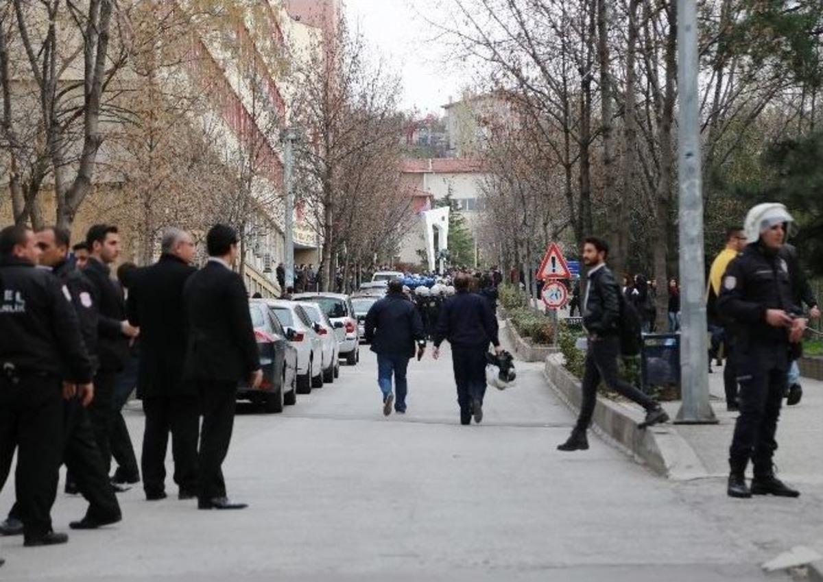Ankara &Uuml;niversitesi&rsquo;nde Gerginlik