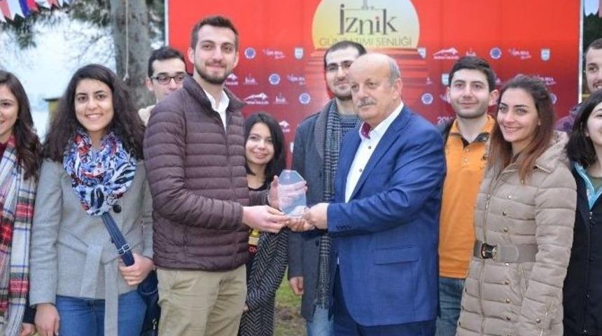 Tıp &Ouml;ğrencileri İznik&rsquo;te Sağlık Turnesi Ger&ccedil;ekleştirdi