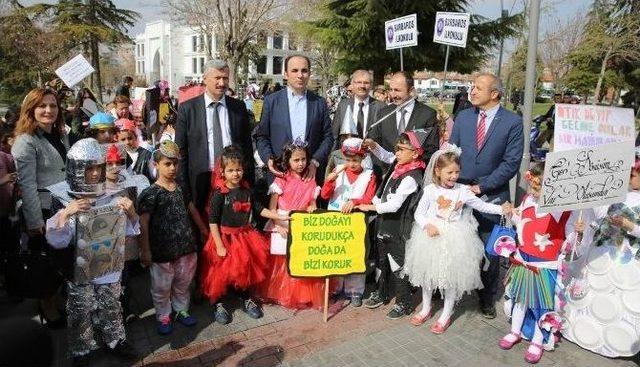 Sedep Kapsamında İlkokul Öğrencilerinden Temizlik Yürüyüşü”